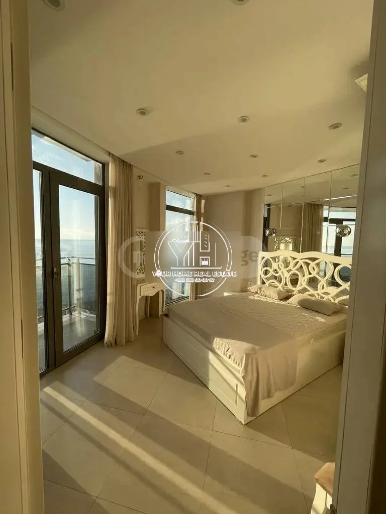 2-комнатная квартира в аренду в Батуми, 47 м²