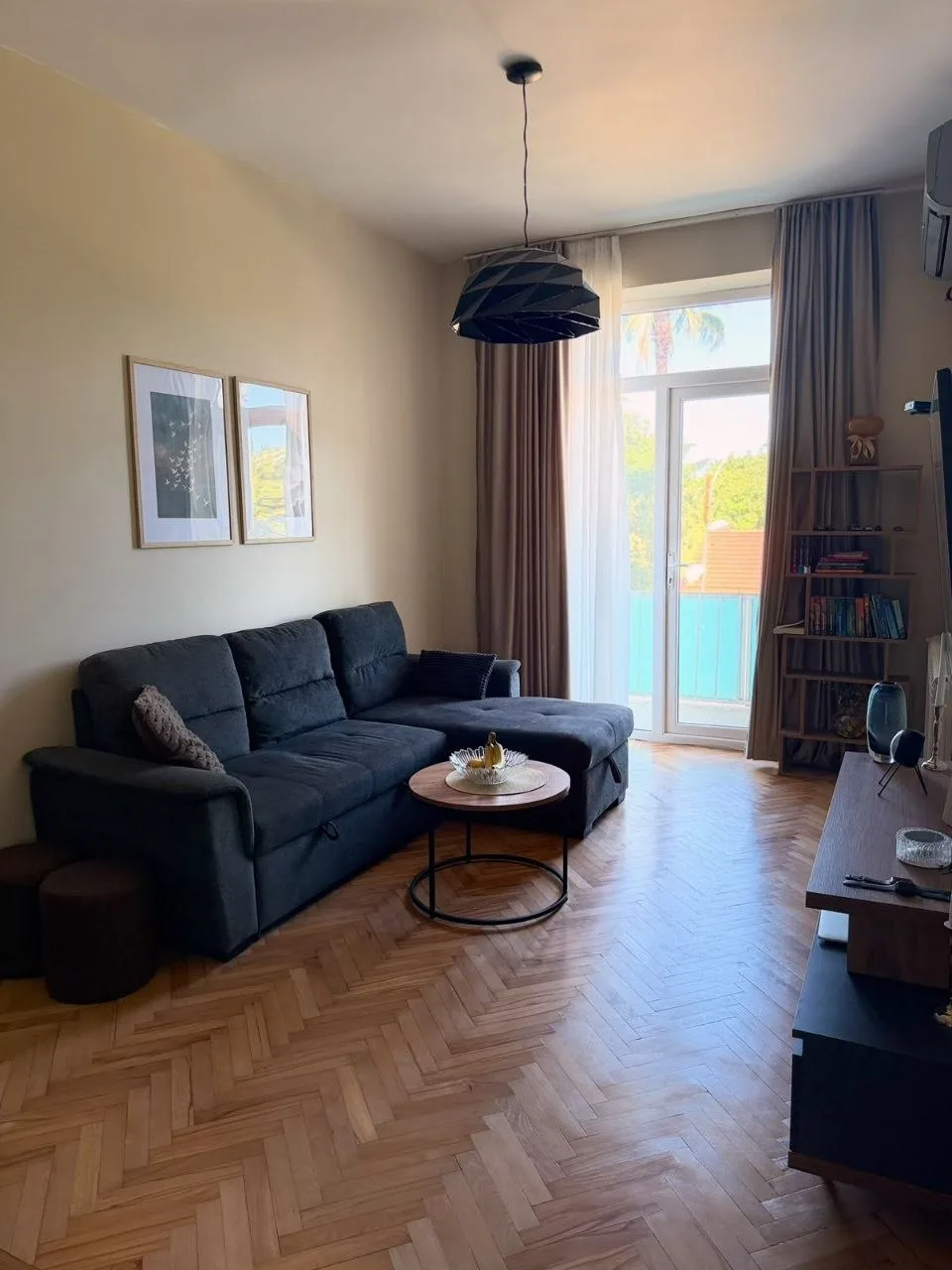 Аренда 1+1, 60 м², Важа-Пшавела 5